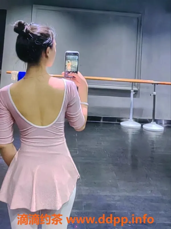 深圳楼凤-深圳宝安淼淼，800元服务，值得一试！