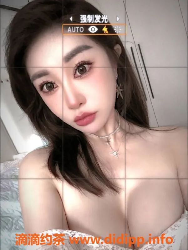 上海楼凤-语涵28岁徐汇服务，身材火辣，36D超赞体验！