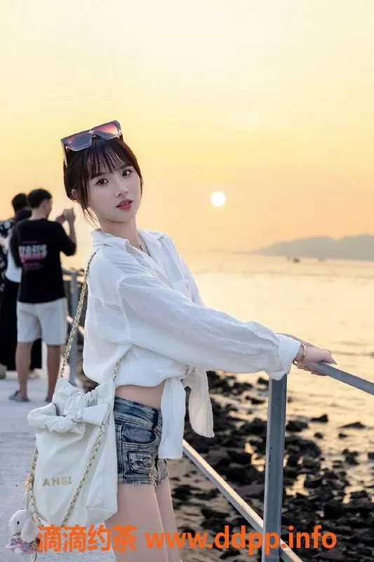 深圳楼凤-外出服务，琪琪1600元开始，让你心动不已