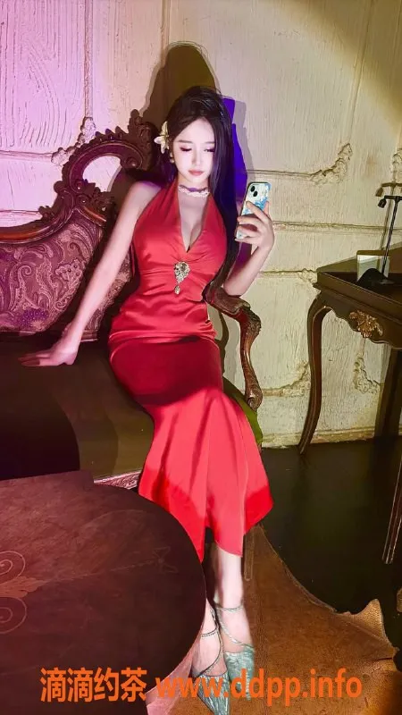 深圳楼凤资源信息,罗湖区梦妮，1000P，评分8.5，制服SM服务