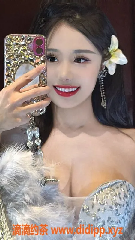 深圳楼凤-罗湖区梦妮，1000P，评分8.5，制服SM服务