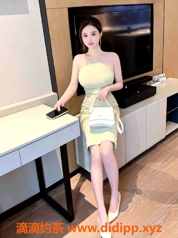 上海楼凤-静安允儿姐姐，164高D胸，1000p好享受！