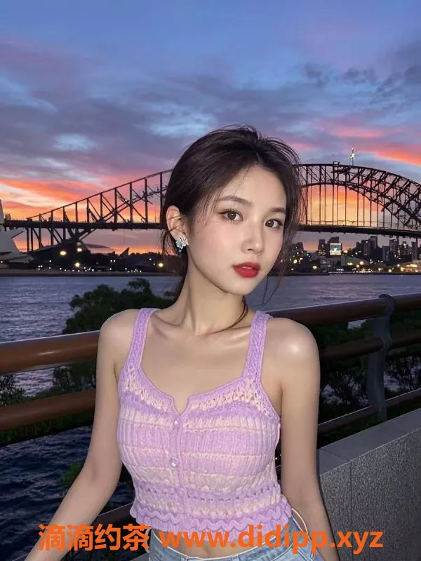 深圳楼凤-南山区元宝，1500P，评分9.0，制服足交服务