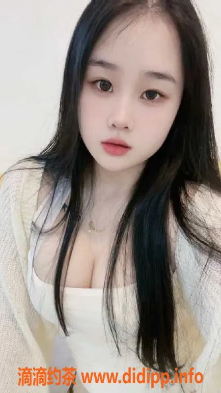 广州楼凤-广州黄埔微微，20岁天然少女，80分钟只需1200元