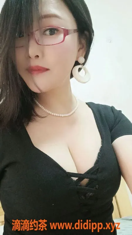 南京楼凤资源信息,鼓楼小玉，400kb服务，等你来体验！