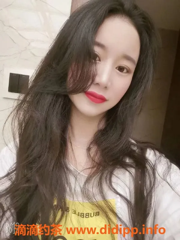 成都spa会所-金牛区晨晨，165cm，48kg，热情服务