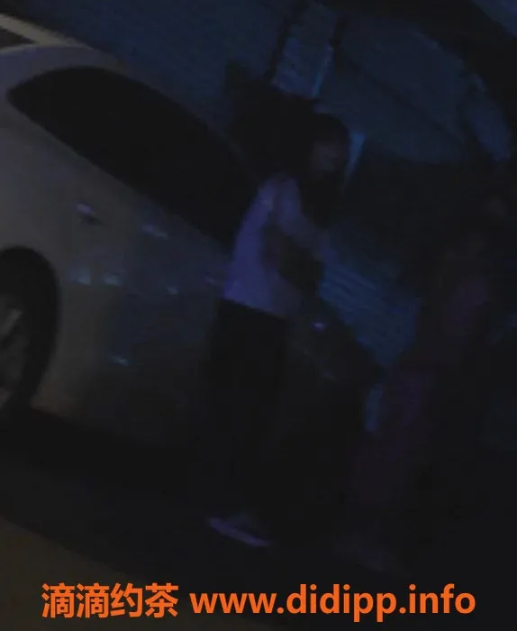 长沙楼凤-165校服妹，颜值超高，服务优质，四颗星推荐