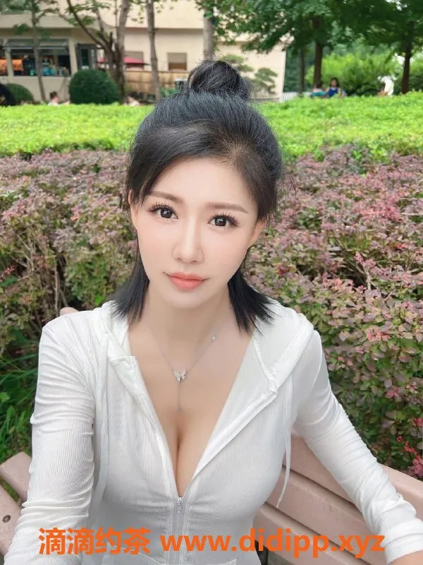 北京楼凤-华威桥小苹果嫩妹内衣，批发15Z起