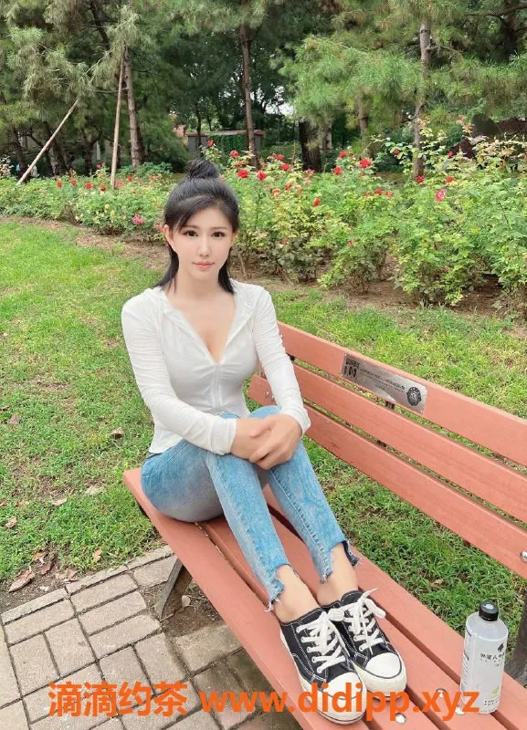 北京楼凤资源信息,华威桥小苹果嫩妹内衣，批发15Z起