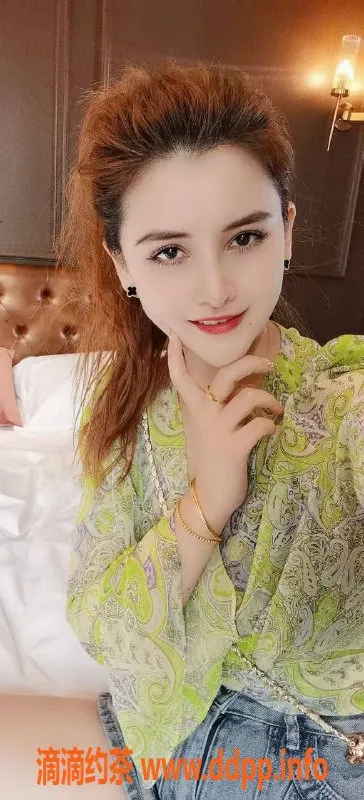 成都楼凤资源信息,成都酸菜混血学妹认证，激情修车服务