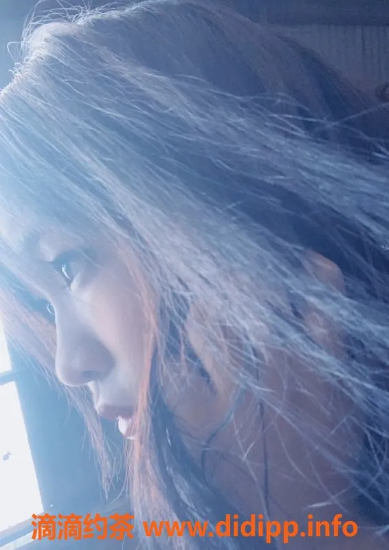 成都楼凤-成都依依，165cm娇妹，600元纯正服务等你体验！