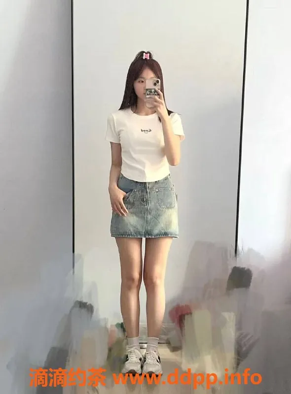 杭州楼凤-杭州上城区沐沐，164高47kg，课费16/p