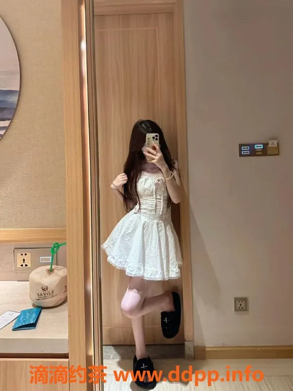 深圳楼凤-福田22岁新女神，身高163，价格实惠