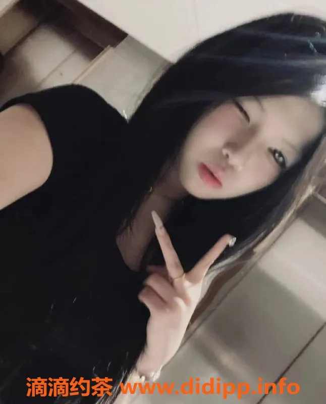 深圳楼凤-南山嫩妹泡芙，18岁164cm，舌吻服务