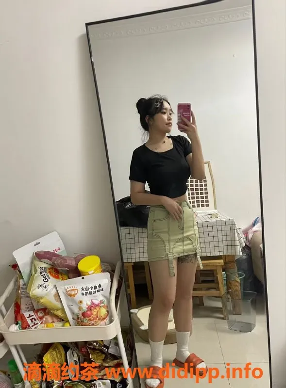 武汉楼凤-光谷苒苒，身材火辣，超值服务