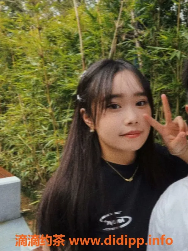 武汉楼凤资源信息,光谷苒苒，身材火辣，超值服务