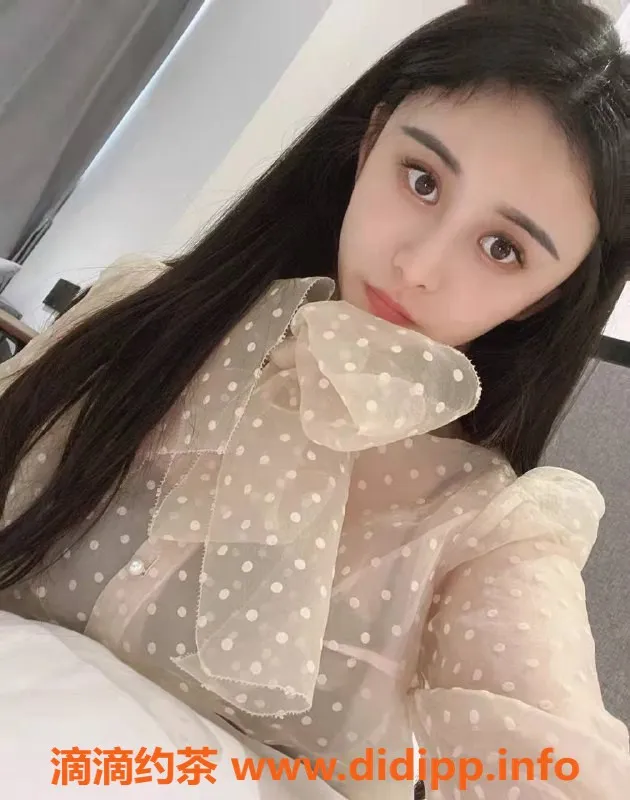 深圳楼凤-龙岗兼职美眉，170cm 46kg 36B，1500起