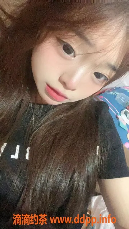 成都楼凤-成都可可，年仅15，身高164，面容甜美，服务超赞