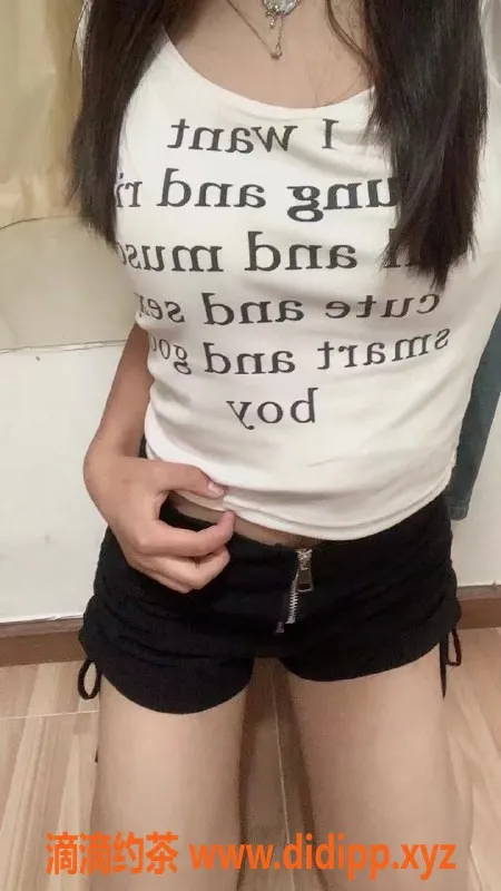 成都楼凤资源信息,成都市萌月，16岁158cm匀称小妹，600元一次服务