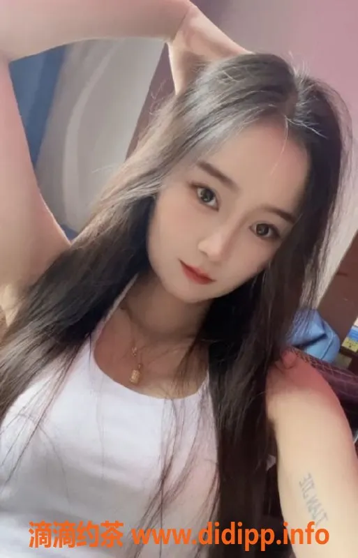 广州楼凤-广州海珠OL诗诗，21岁165cm，胸围34B，茶水500起