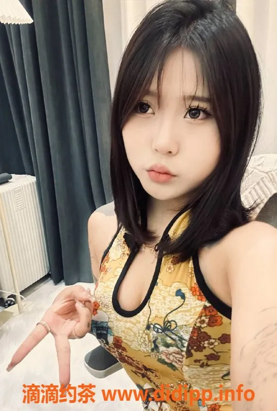 西安楼凤-莲湖蓉蓉，20岁163cm，6p/11pp自提服务