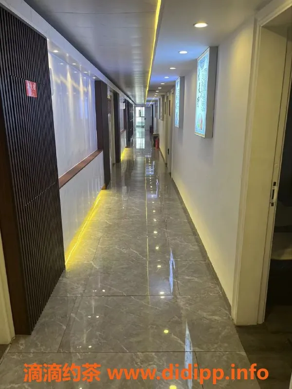 厦门spa会所-寒，财经型技师，泡澡+按摩，429元起