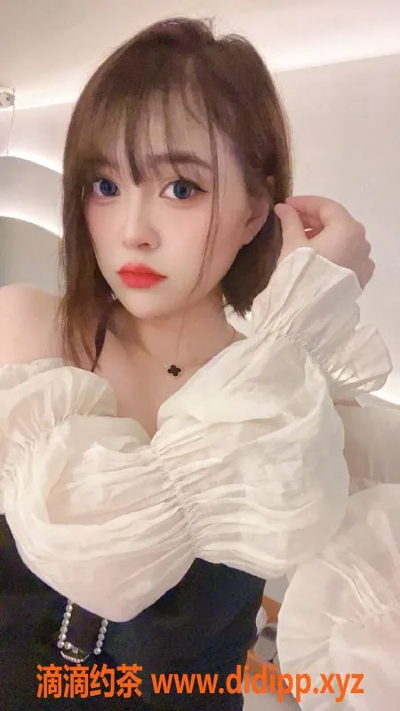 北京楼凤-朝阳吖吖，23岁168cm重庆美女，纯天然36C