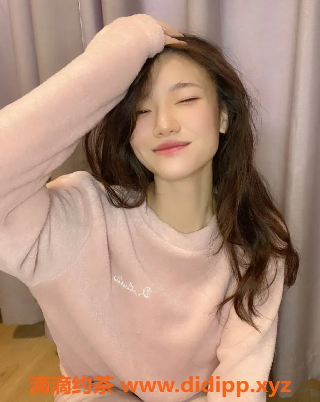 成都楼凤-兜兜: 颜值车，限时优惠100，服务超棒