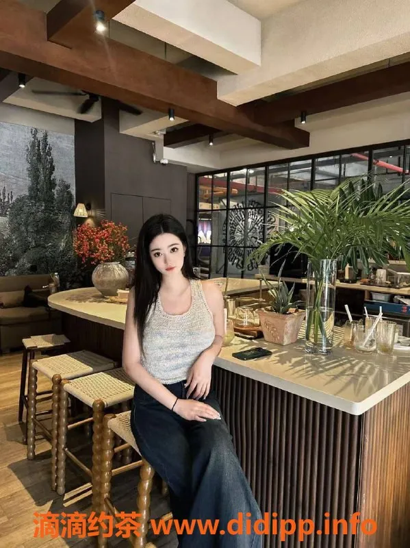 深圳楼凤-罗湖娇娇，800元大胸服务，超值体验！