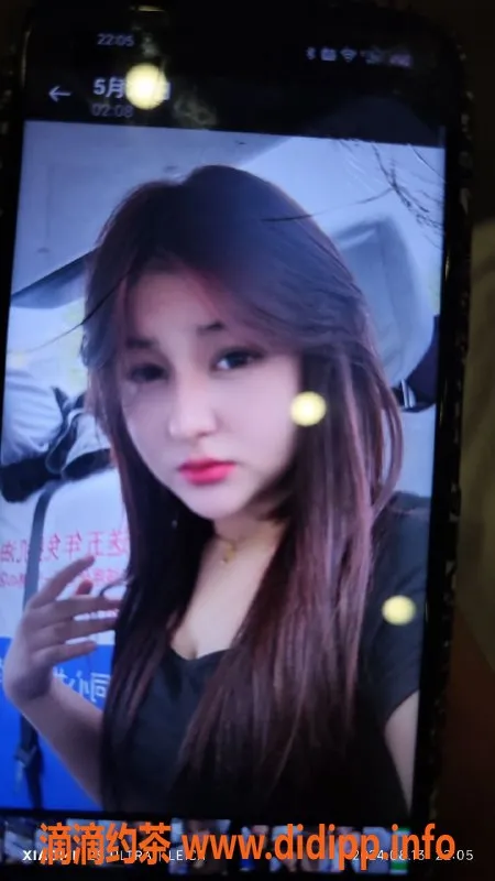 成都楼凤-成都佩奇，165cm坦克妹，400元无限火力！