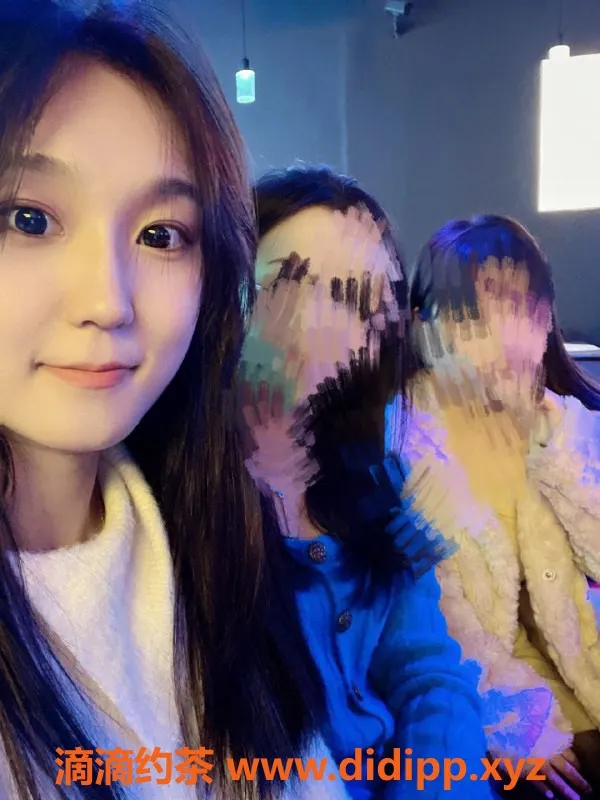 杭州楼凤-上城区桃子 170身高C胸 1000元起