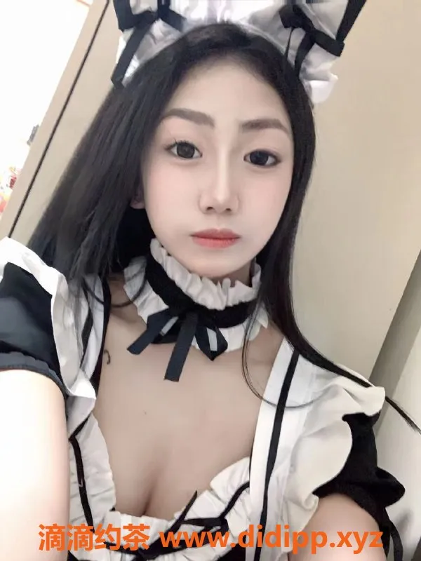 成都楼凤-成都潇潇 17岁巨乳嫩妹 身高160体重90优质服务