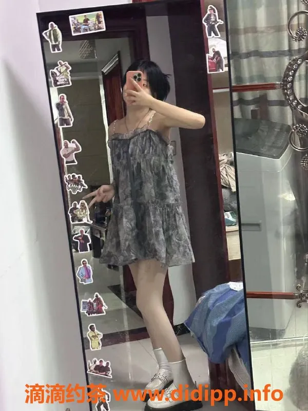 深圳楼凤-宝安区小美，1200起，魅力嫩妹服务