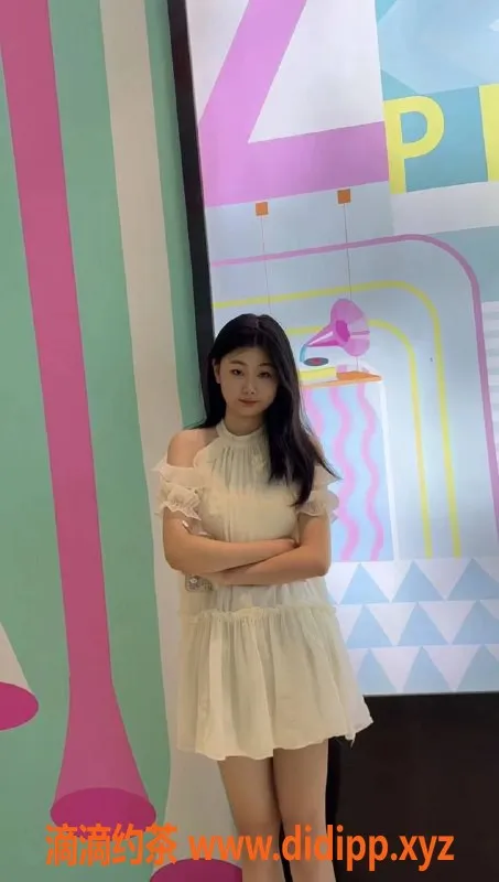 东莞楼凤-惠城区苏苏，175cm 18岁青春尤物，鸳鸯浴等多项服务