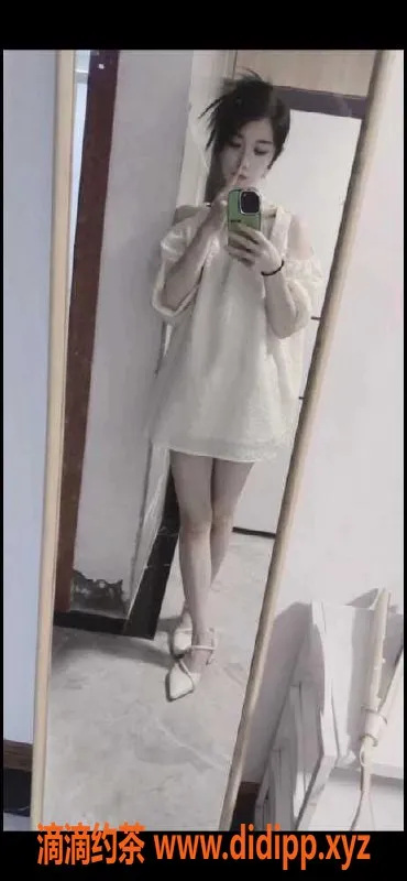 广州楼凤-广州小六六，20岁，167cm大长腿，茶水500元