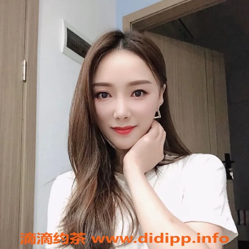 东莞上门服务-东城YoYo，25岁，身高165，轻盈45kg，价格亲民