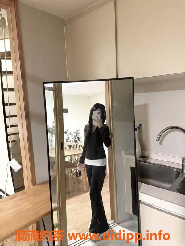 深圳楼凤-龙华嫩妹露露，千元档超值服务