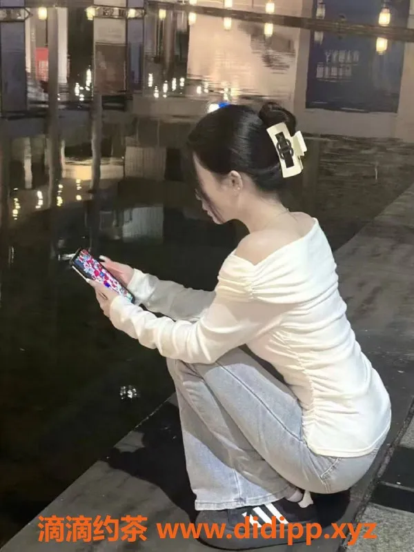 深圳楼凤资源信息,龙华嫩妹露露，千元档超值服务