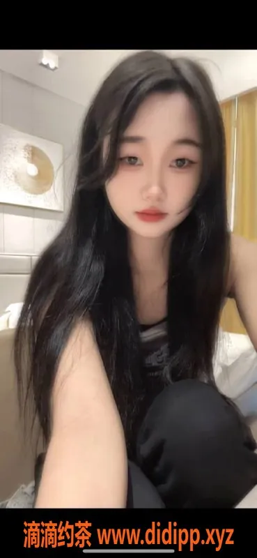 深圳楼凤-深圳龙华小猫咪，162C，800元起，服务贴心