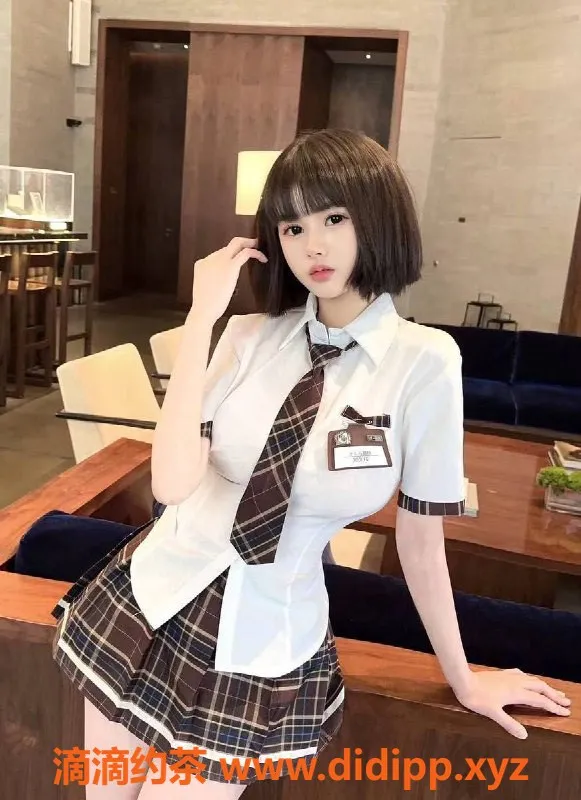 上海楼凤-浦东小甜馨，福利价1200P，2个名额限时抢购