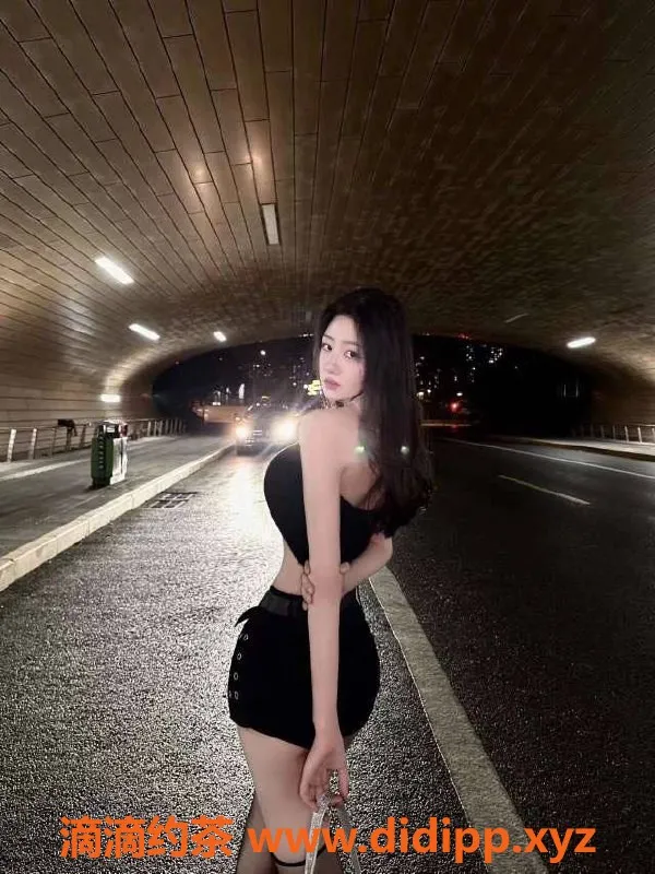 上海楼凤-普陀区梓萱，课程费2300pp，绝对值得一试！