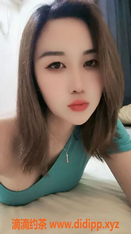 东莞楼凤-南城雪儿，500起服务，包天3800