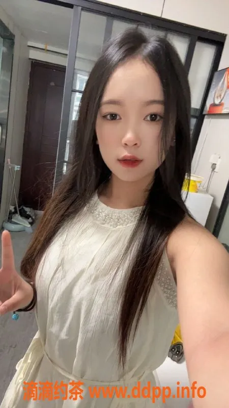 杭州楼凤-贵州18岁鱼鱼，166cm，45kg，洗浴服务