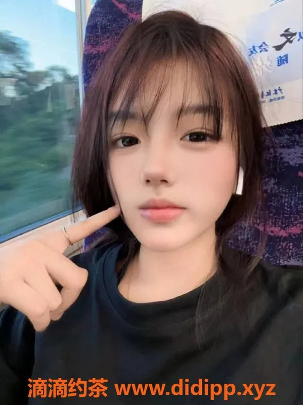 深圳楼凤-龙岗小奕：1000p尽享特别服务！