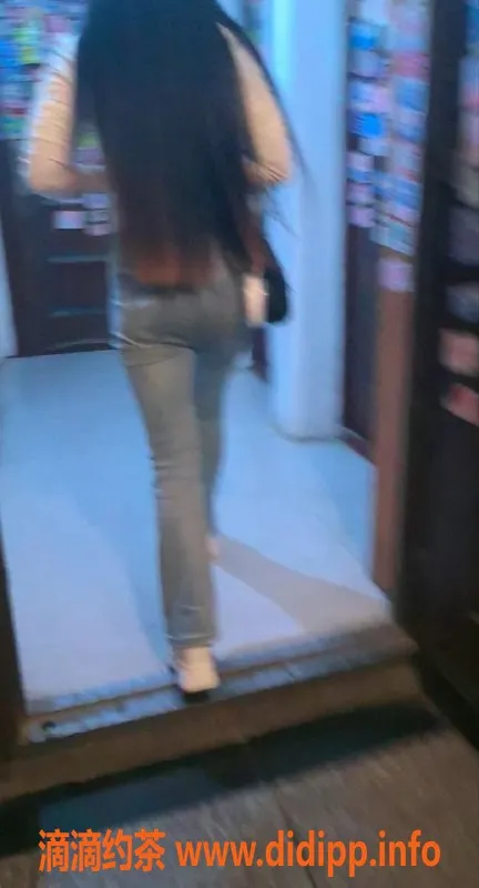 长沙楼凤资源信息,马王堆26岁妹子体验报告，200元健谈服务