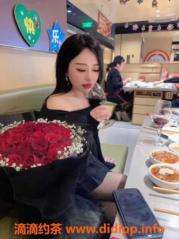 广州楼凤-番禺杨洋，价格700p，舌吻、69p服务等你来体验！