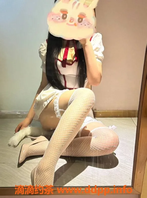 成都楼凤-成华区175cm大只嫩妹，C胸，16岁，服务超赞