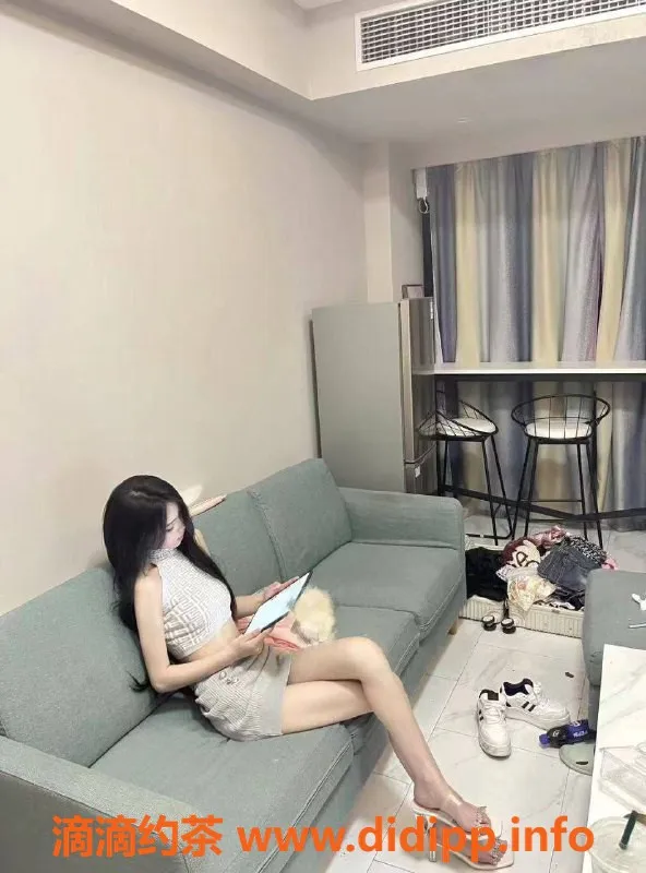 深圳楼凤-龙华甜甜 1200元激情爱爱无套服务