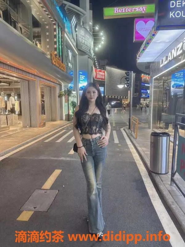 广州楼凤资源信息,天河雯冰22岁，身高170cm，38C，150元起