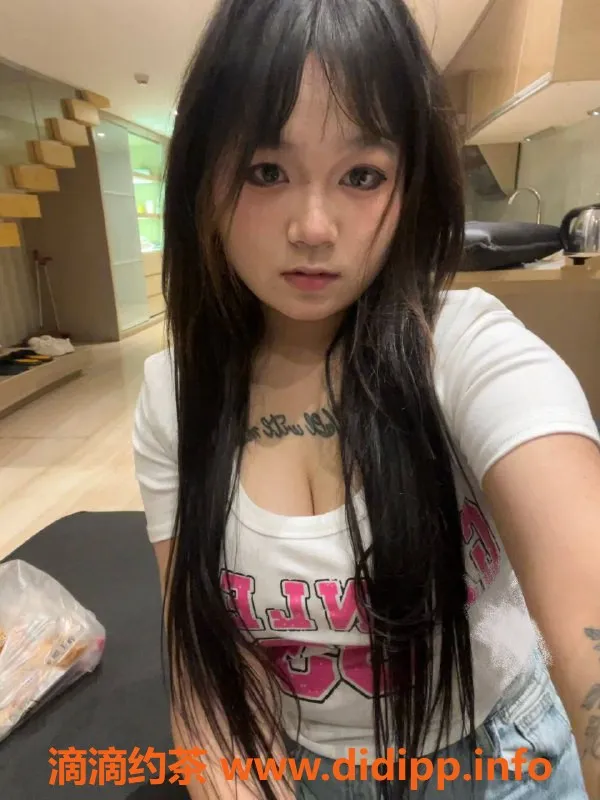 广州楼凤-天河小八，鸳鸯浴与69式，水费500起